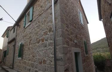 Apartments with WiFi Pitve, Hvar - 22114 - Photo 2
