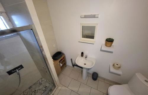 Le Lobrot - studio 2 personnes - parking facile - Foto 15