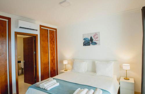 Stylish 6 Bedroom Villa Princesa - Hot Tub - Heated Pool - Near Beach & Waterparks - Foto 37