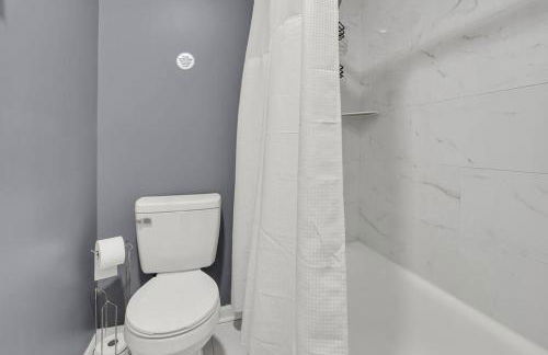 Daniel's Midtown Retreat - Pet Friendly - 5 beds - Centrally Located - Foto 12