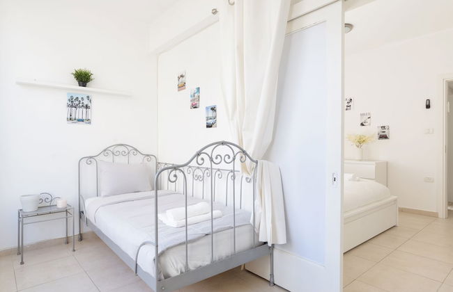 Bright and Fresh Family Home near Beach - Foto 9