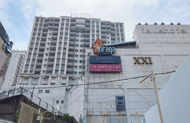 Tranquil Designed 2Br At Braga City Walk Apartment - Foto 21