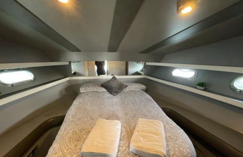 Confortable Yatch - Photo 1