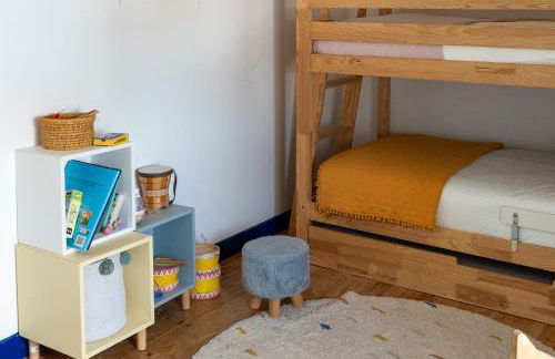 Charmingly Renovated Village House in Sintra, Penedo - Photo 20