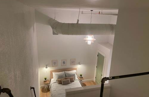 Lou-City Penthouse Suite! Savor Life with Hollyhock - Photo 26