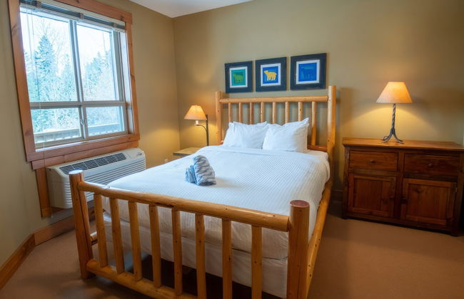 Timberline Lodges by Fernie Lodging Co - Photo 5