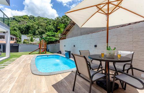 Casa em Paraty com 4 Suítes, Piscina e Churrasqueira Próximo Praias - Foto 9