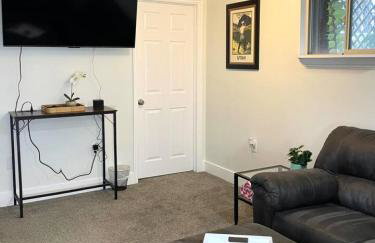 2 whole houses, Fire pit, Game room, feel at home. - Foto 44