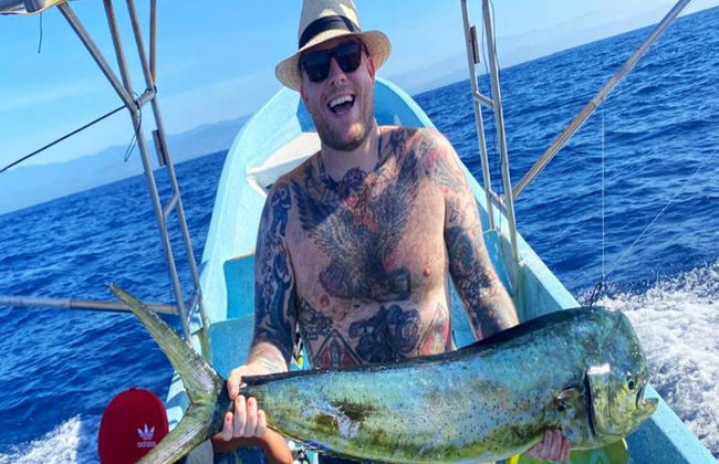 Experiencia de pesca deportiva en alta mar - Tour privado de medio día - Foto 1