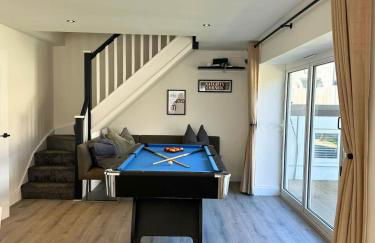 Charmandene - Luxury 5 Bed with Pool and Gated Parking - Foto 36