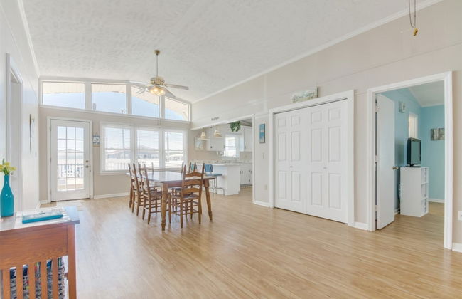 Garden City Beach House Escape! - Foto 2