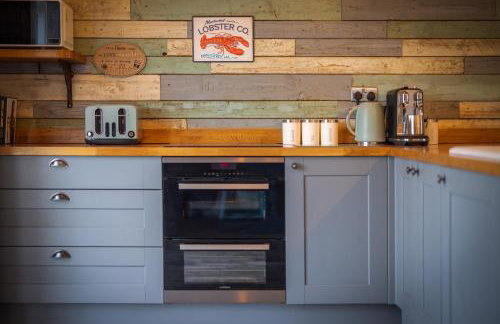 Den of Joy Humberston Fitties sleeps 6,hot tub,log burner - Foto 8