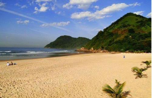 Encantadora Cobertura com piscina privada na praia do Tombo. - Foto 33