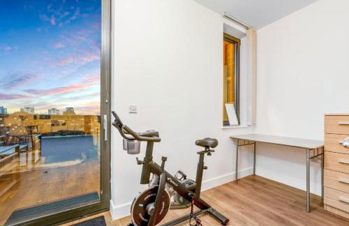 Modern 3-Bed Penthouse with Terrace & Gym, Near Canary Wharf, Weekly deals - Foto 10
