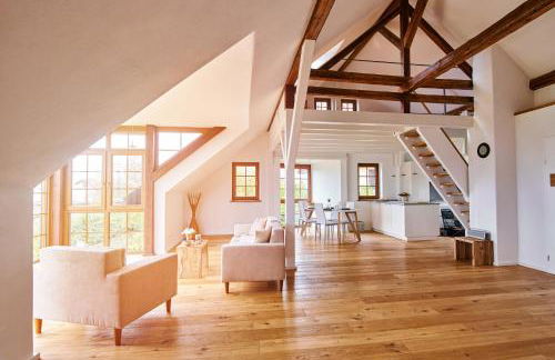 Lichtdurchflutetes Traum-Loft mit Panoramablick - Foto 1