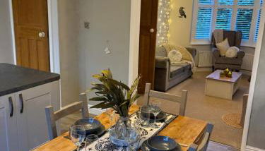 The Nordic Nook - 3 bedroom house plus double sofabed - Foto 5