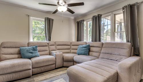 Steps to Playground Family Home in Douglasville! - Foto 5