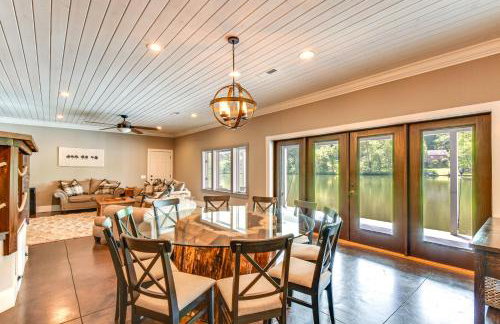 Hot Tub, Dock, Lakefront Luxe Six Mile Retreat - Foto 7