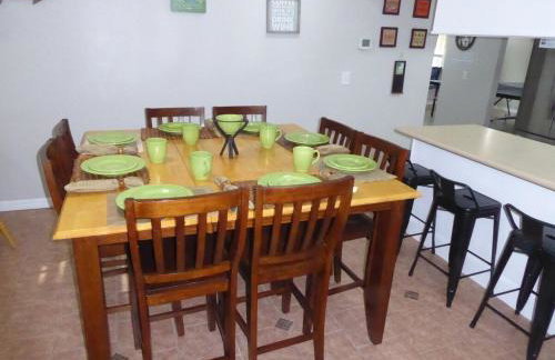 Perfecto Mundo 7, Orlando Area 6BR-2MB-3BR Indoor Pool, Ping Pong, Jacuzzi, Disney - Foto 42