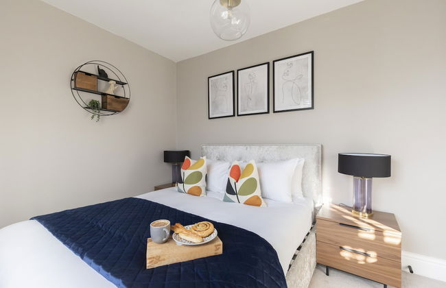 Elliot Oliver - Stunning 6 Bedroom Regency House With Parking - Photo 11