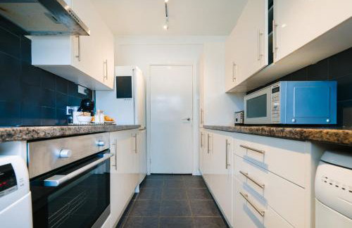 2BR w Balcony Swiss Cottage Near Central London - Foto 6