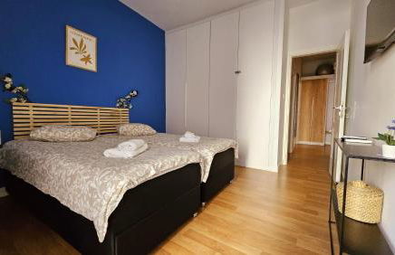 Heart of Faliro 2BR 5m Walk to Beach - Newly Renovated - Foto 19