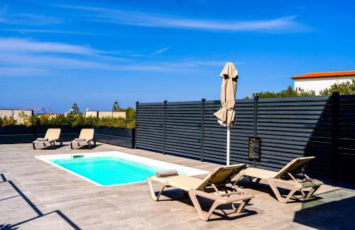 Limi Deluxe Sea View Suites - Private Pools - Foto 102