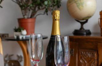 Seaside Rendezvous - Sleeps 7, Sea Views & Parking - Foto 42