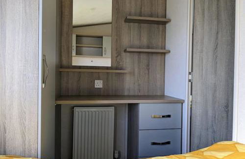 Beautiful Pet Friendly Southerness Caravan With Sea View & Decking Area - Foto 30