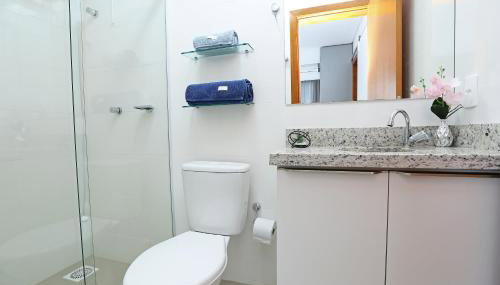 Cobertura Duplex no Campeche Florianópolis, 2 quartos com ar-condicionado, 3 banheiros, WiFi 1Gb, Cozinha completa, Estacionamento, Amplo terraço coberto com churrasqueira - Foto 5, towels, Shower