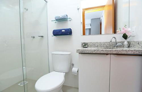 Cobertura Duplex no Campeche Florianópolis, 2 quartos com ar-condicionado, 3 banheiros, WiFi 1Gb, Cozinha completa, Estacionamento, Amplo terraço coberto com churrasqueira - Foto 5