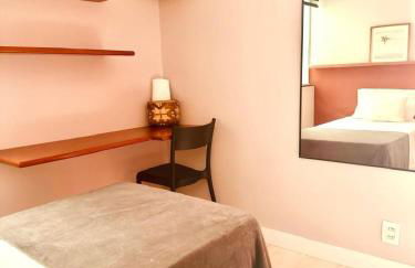 Descubra a Casa Felicidade em Belém! Climatizada, com sala ampla, 2 quartos, mezanino e Wi-Fi veloz. Localização central perto de atrações e gastronomia. Viva a Amazônia com conforto exclusivo. Reserve já sua experiência inesquecível! - Photo 15