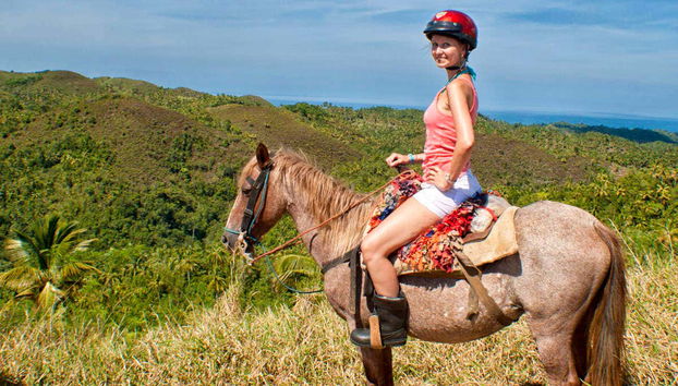 Paseo a caballo a la cascada El Limón - Foto 2, Montando a caballo