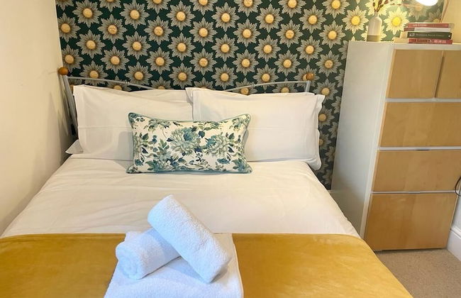 Woodbine Cottage - Photo 2