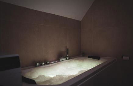 140qm Luxuriöses Penthouse mitten in Schwäbisch Gmünd, 70qm Dachterrasse & Top-Lage, mit WHIRPOOL, Jetzt buchen! - Foto 60