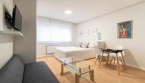 Estudio Vigo centro con Parking - Foto 1