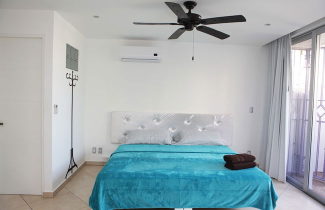 IRIS Studios & Apartments - Photo 7