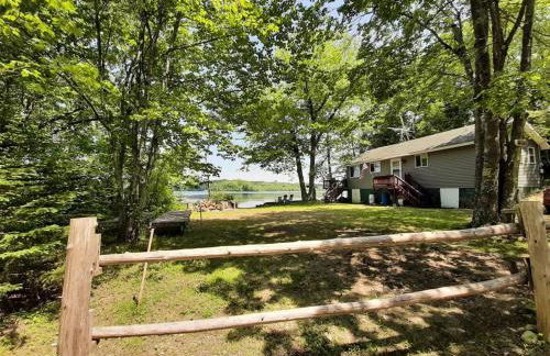 Sunrise Views Cabin with King Bed, Bar & Game Room - Foto 43