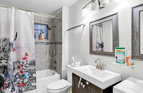 5 BR w/ Pool, close to Six flags, cowboy stadium, Globe Life field - Foto 47