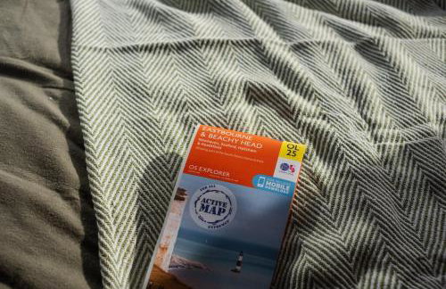 Romantic Off-Grid Cabin Views of Cotswolds - Foto 17