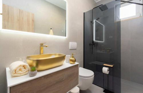 Designer Villa Simone - Modern & Heritage Style with Office - Foto 58