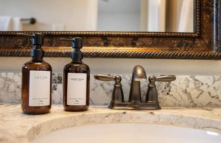 Iron & Ivy 5BR5BA Sleeps 12 - Foto 44