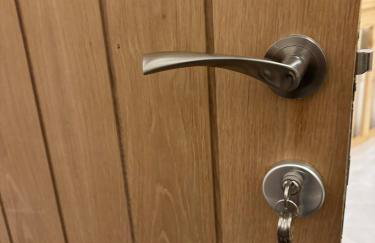 Entire House, Parking, Facilities, sleeps up to 6, suitable for contractors, families or NHS - Foto 32