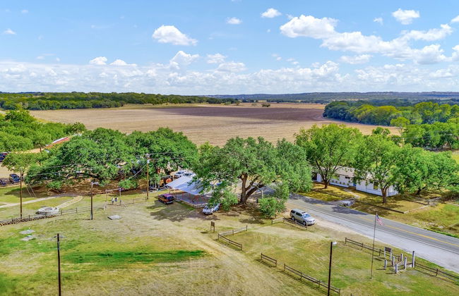 Stunning Home-right Across From Albert Dance Hall! - Foto 43