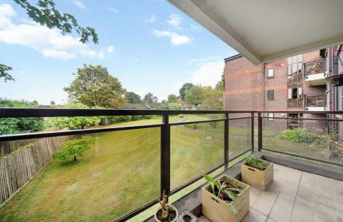 Long Stay 2BR Garden View Flat WiFi Parking Dishwasher Walk to Bromley High St & Station - Foto 23