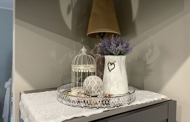 Cozy 1Br Apts with Yard and Parking - Photo 7