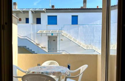 F004 - Fano, trilocale con terrazzino a 30mt dal mare - Foto 4