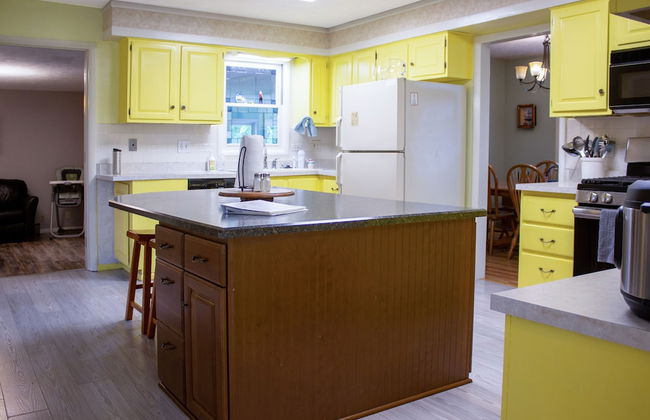 Huge Manor w Indoor Hot Tub and Pool Table - Foto 20