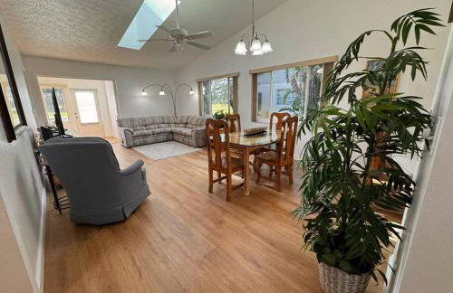 Stylish budget friendly retreat! - Foto 6