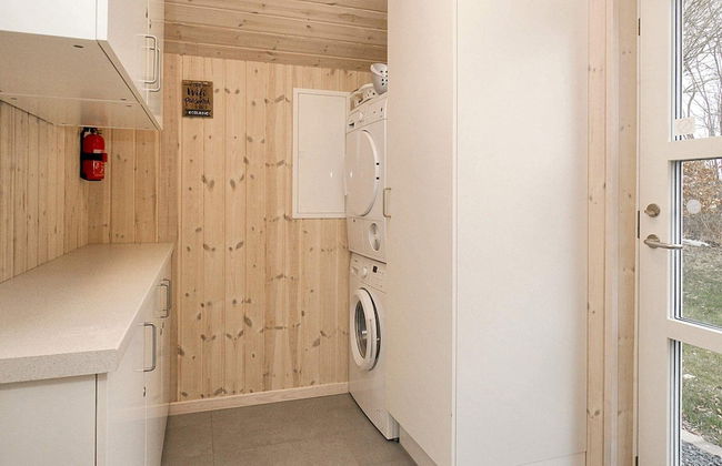 6 Person Holiday Home in Melby - Foto 11